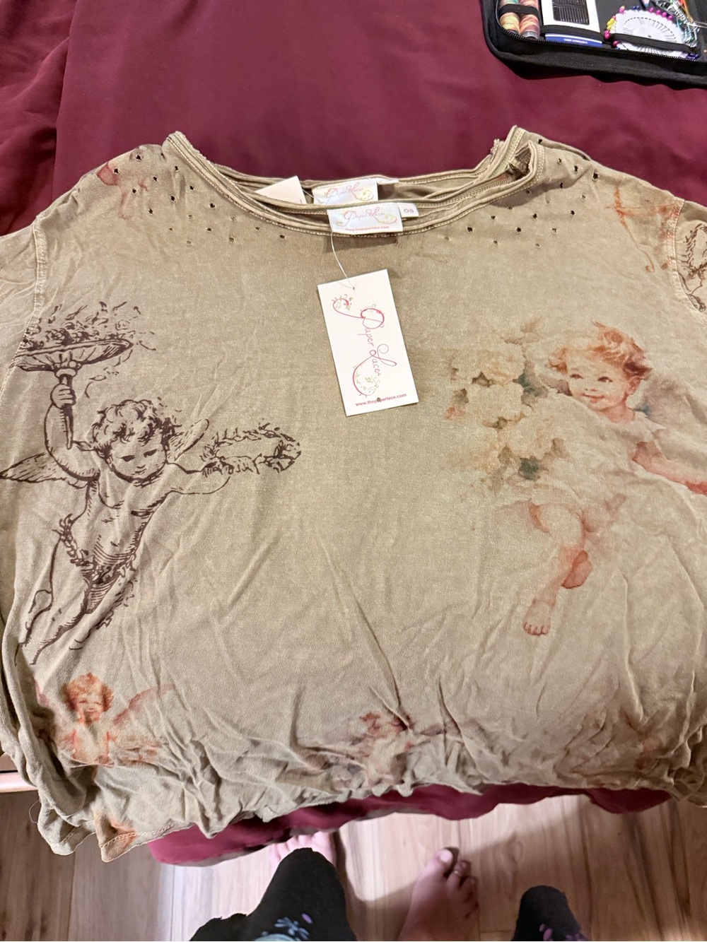 Ladies OS one size  Olive Green Graphic Angel Tee by Paper Lace